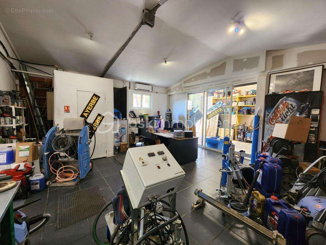 Local commercial + logement de fonction - photo 8