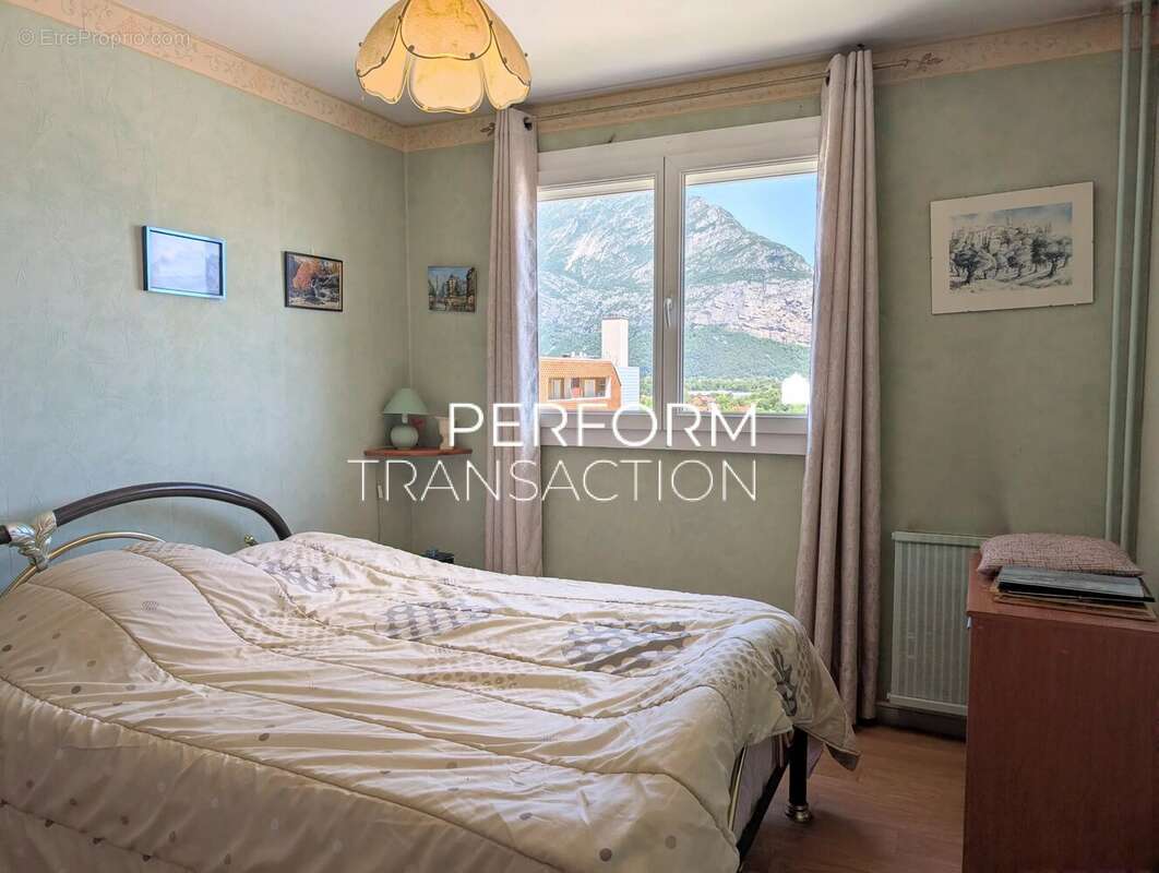 Appartement à SASSENAGE