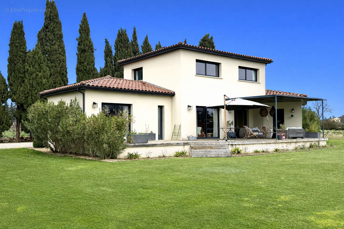 Maison à SAINTE-CECILE-LES-VIGNES