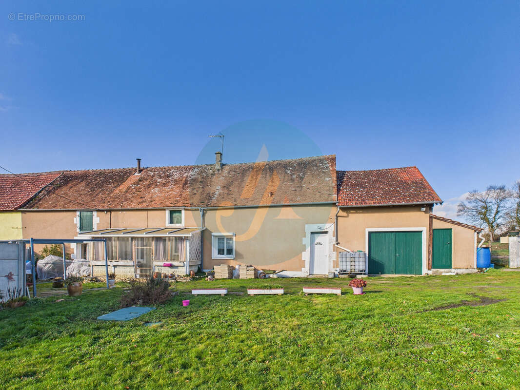 Maison à COSNE-COURS-SUR-LOIRE