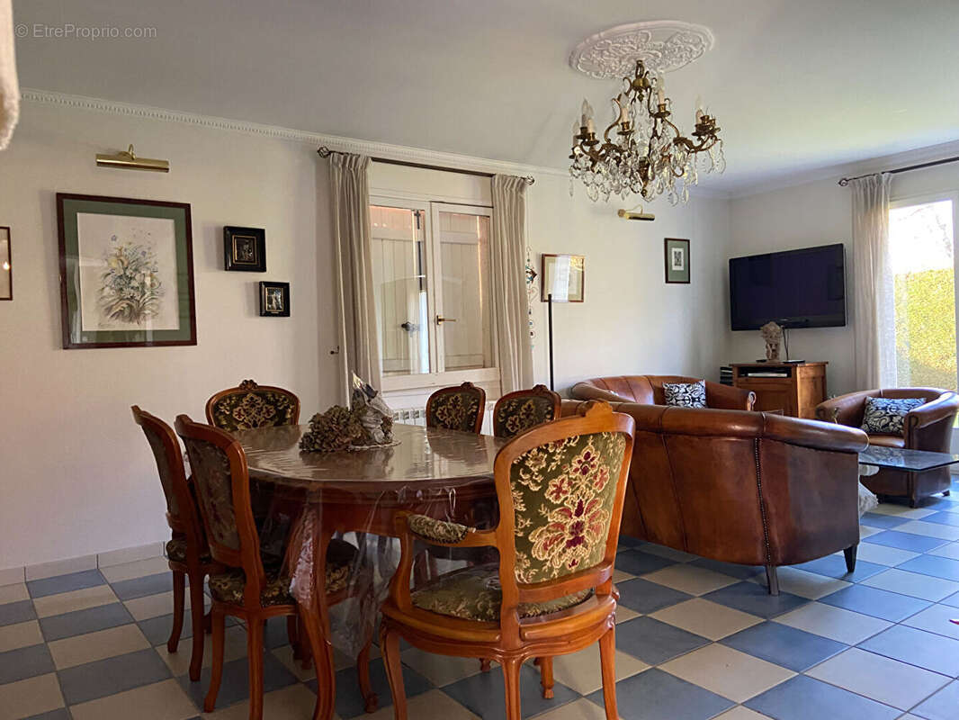 Maison à COULANGES-LES-NEVERS