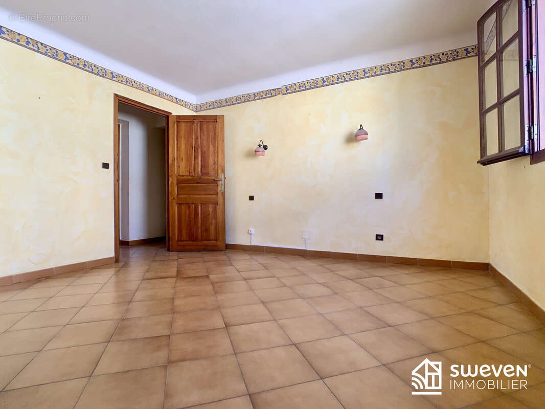 Maison 197 m² à Bompas  - photo 6