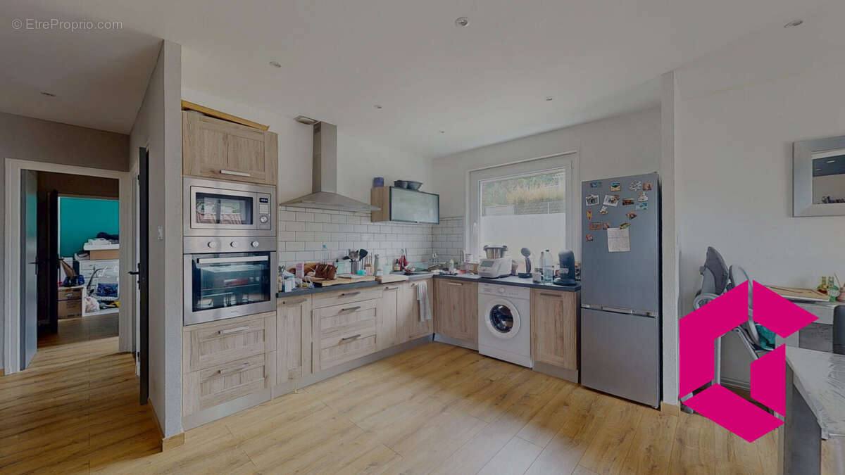 Maison à BELLEGARDE-EN-FOREZ