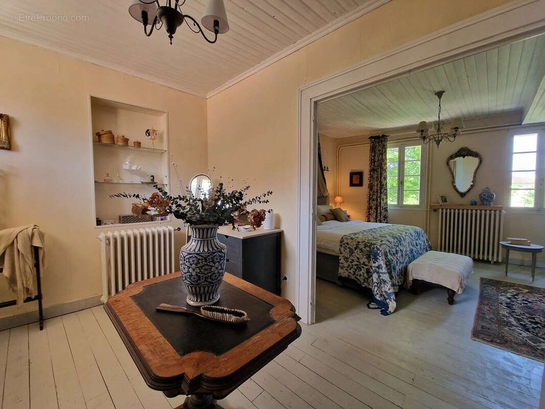 Appartement à SIGOULES