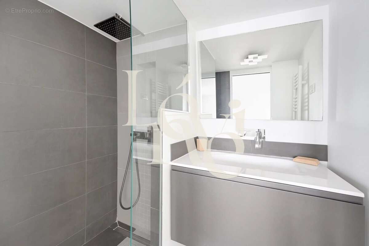 Appartement à PARIS-5E