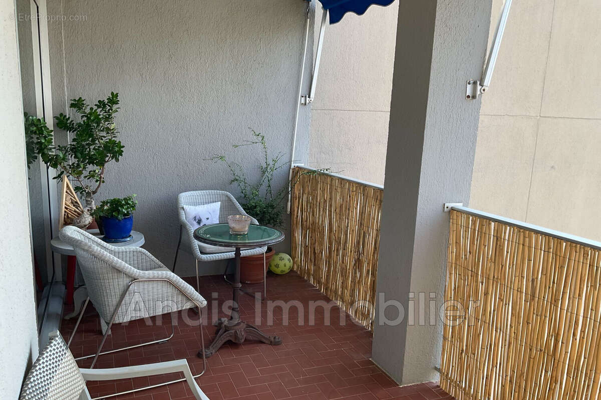 Appartement à COGOLIN