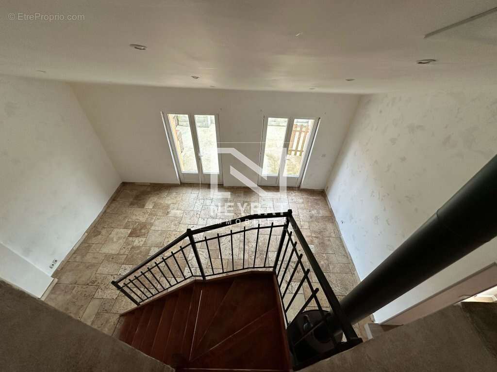 Appartement à MONTCHANIN