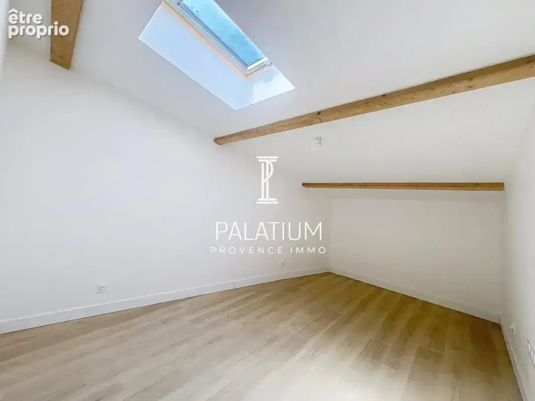 Appartement T4 de 82 m² – Cœur de Trets, résidence confidentielle - photo 14