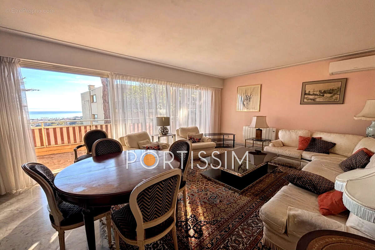 Appartement à VILLENEUVE-LOUBET