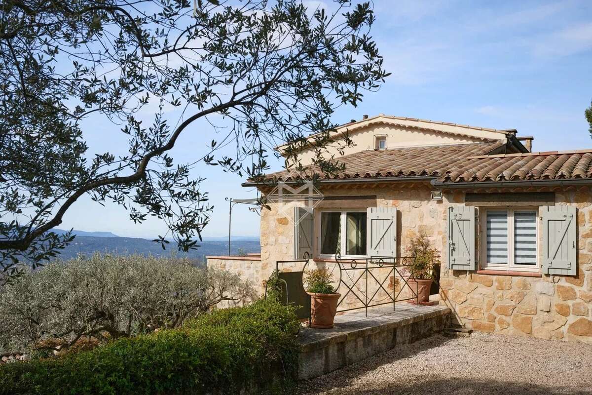 Maison à MONTAUROUX