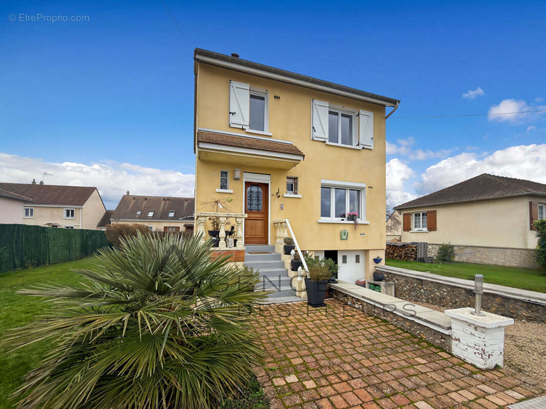 Maison à SAINT-PIERRE-LES-ELBEUF