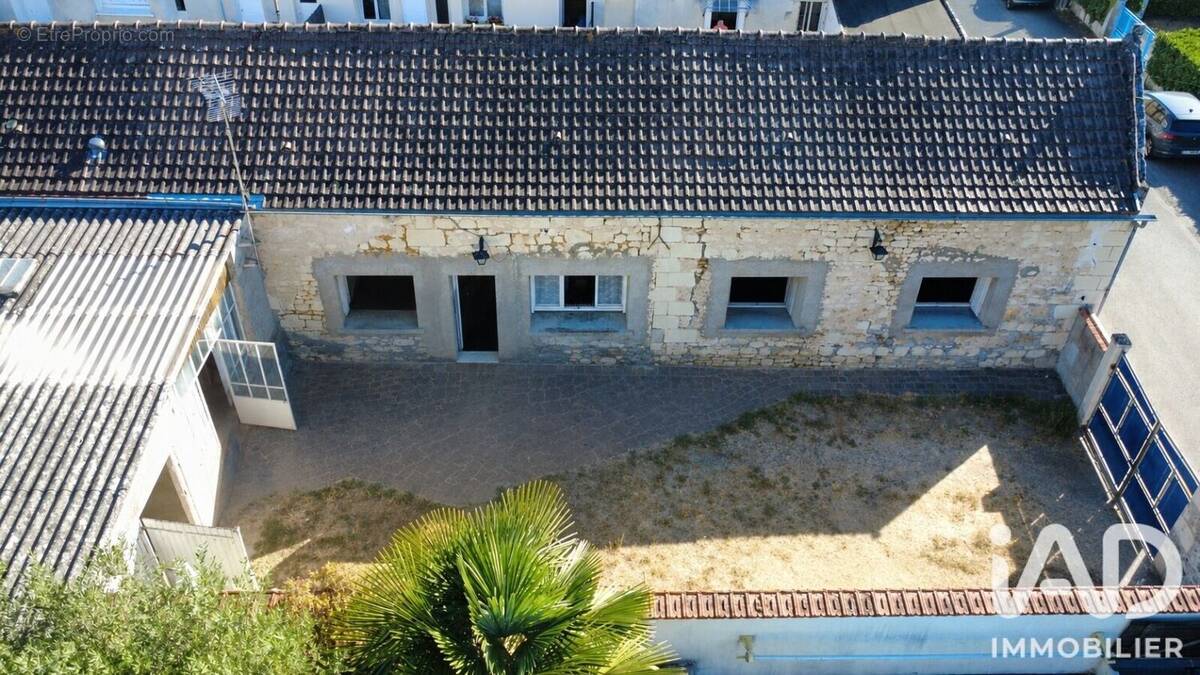 Photo 1 - Maison à CHINON