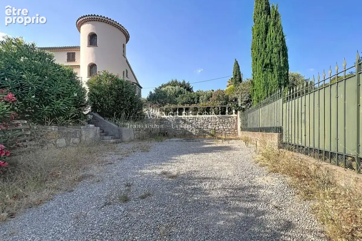 Photo Maison à Draguignan au prix de 399 000€