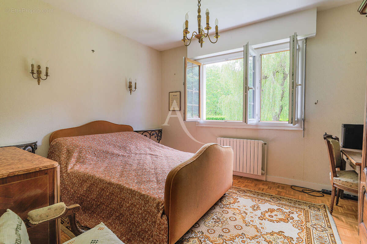 Maison Rue centre ville - photo 7