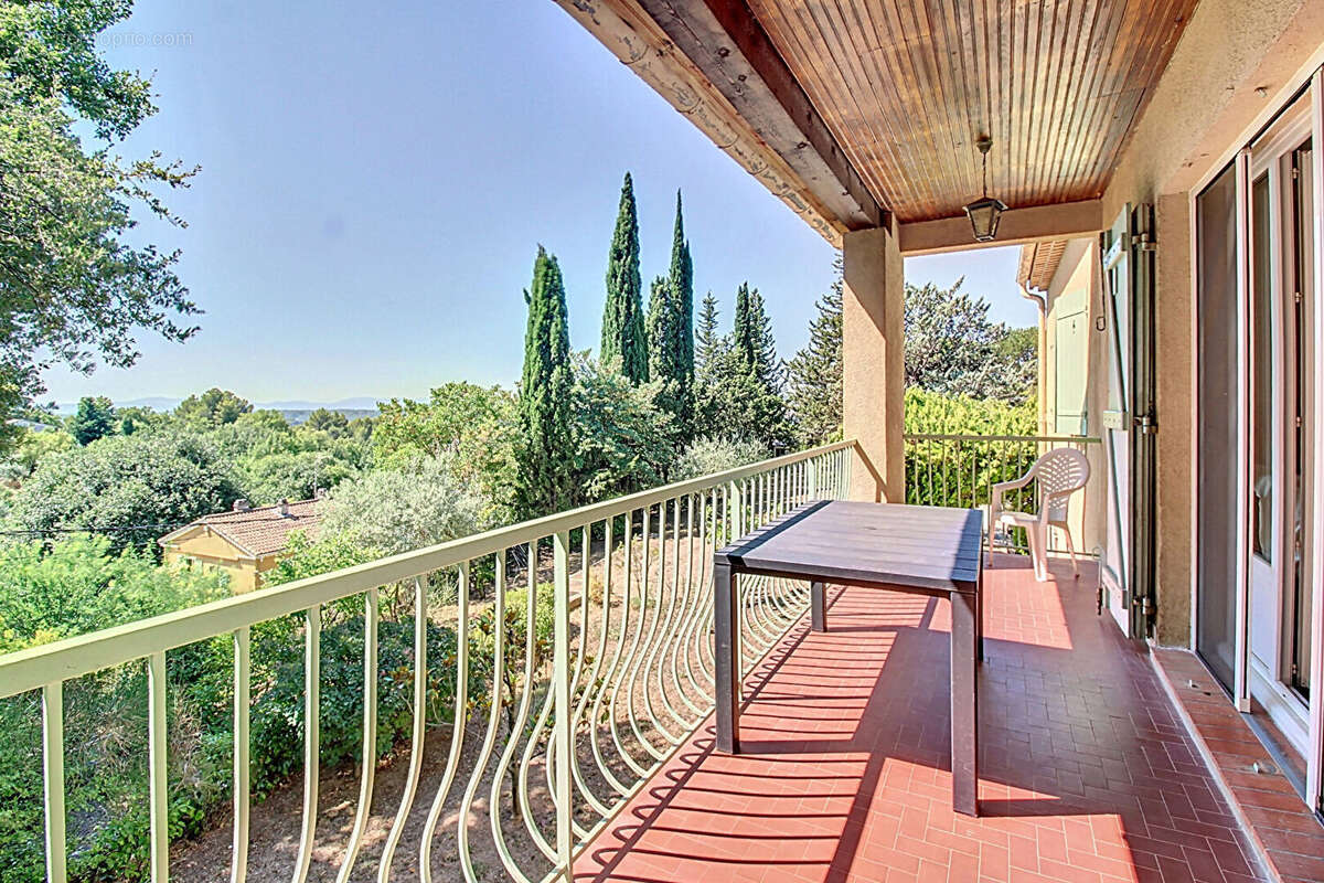 A VENDRE !  Maison Draguignan 6 pièces 170 m² avec garage et piscine - photo 2