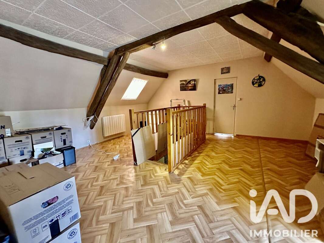 Maison 115 m² à Neuvy-Pailloux  - photo 8