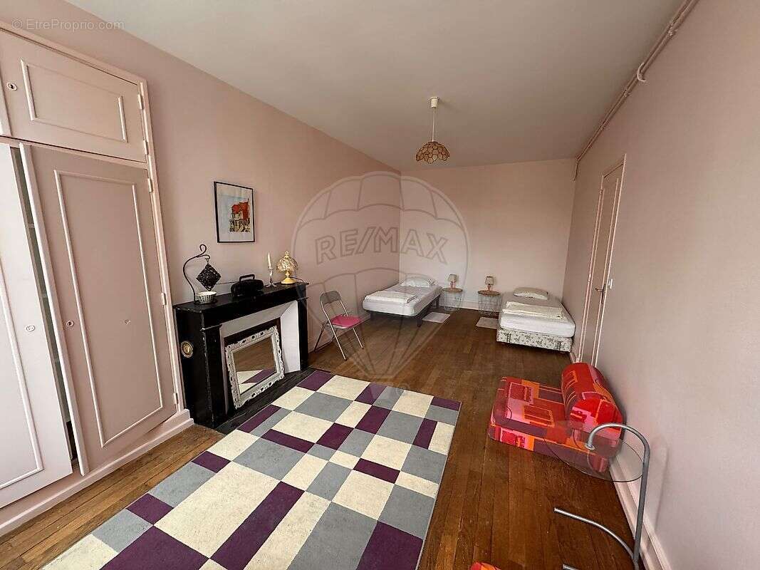 Maison à LA CHARITE-SUR-LOIRE