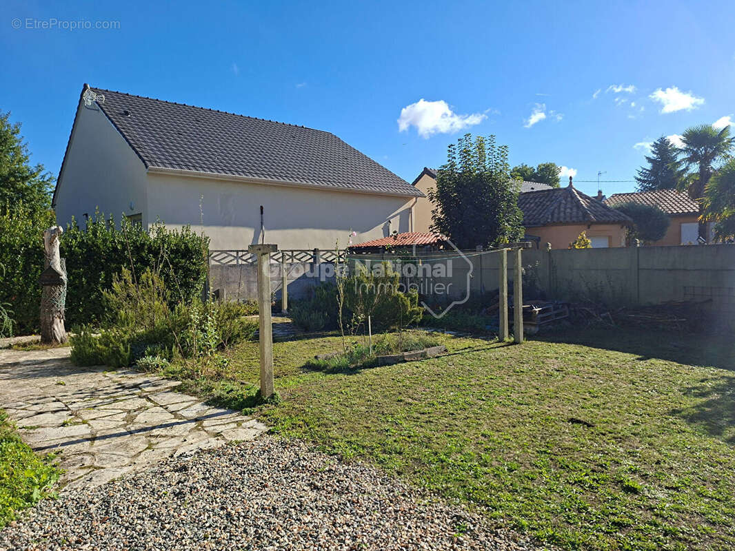 Maison à MONTIGNY-LES-CORMEILLES
