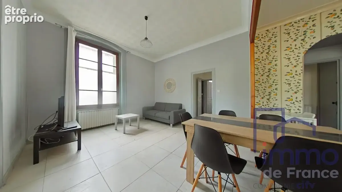 Appartement 61 m² à Saint-Etienne  - photo 3