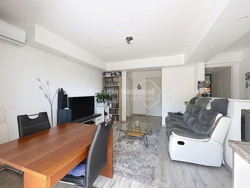 Appartement à PEYMEINADE