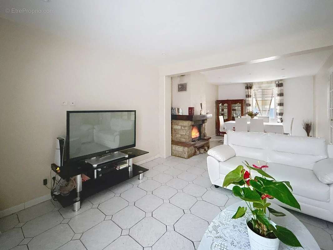 Maison à NOGENT-SUR-OISE