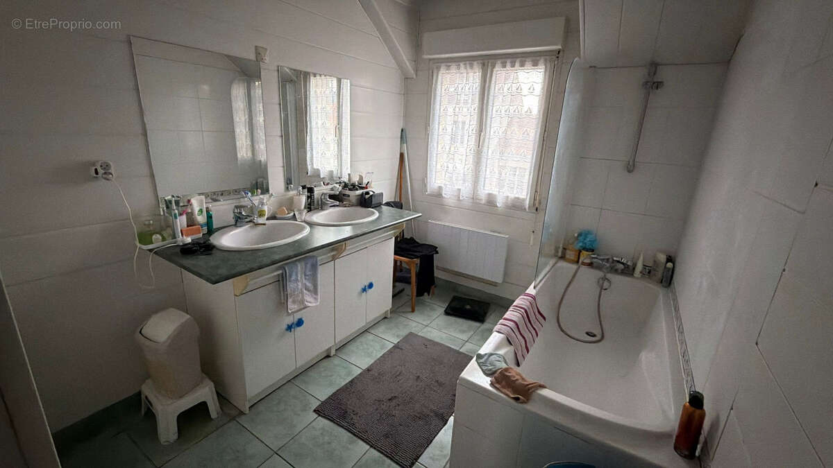 Maison à vendre à CHEVILLY-LARUE    130m2 avec terrain  de 300m2 - photo 8
