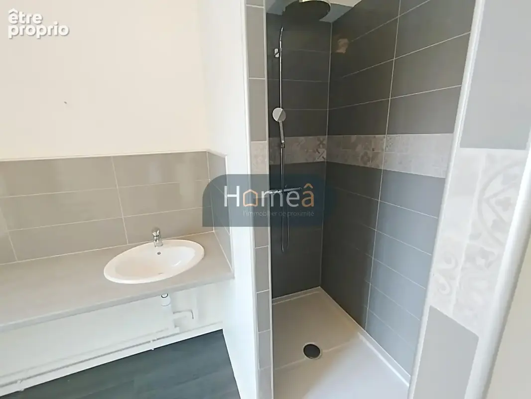 Superbe appartement 190m2 entièrement rénové centre Yvetot - photo 7