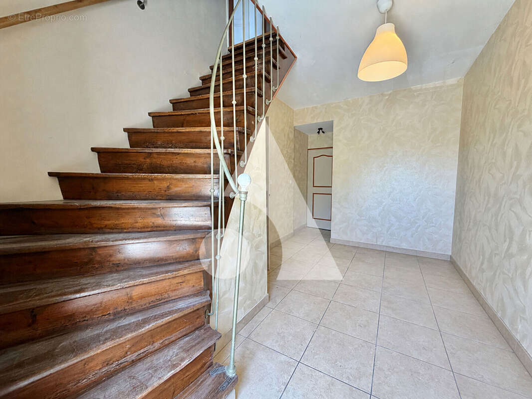 Appartement Aix Les Bains 5 pièce(s) 117.9 m2 - photo 5