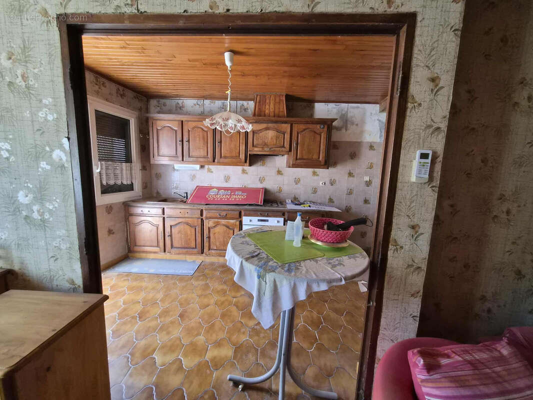 Maison à COURSAN