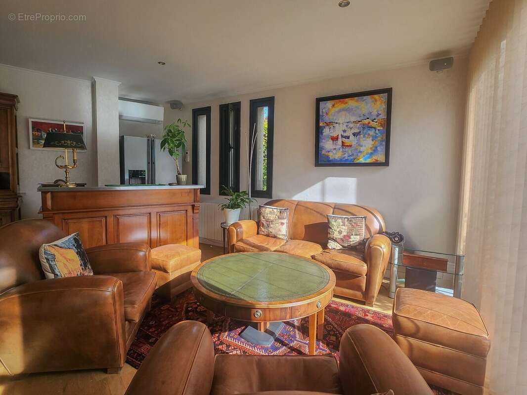 Maison à VIRY-CHATILLON