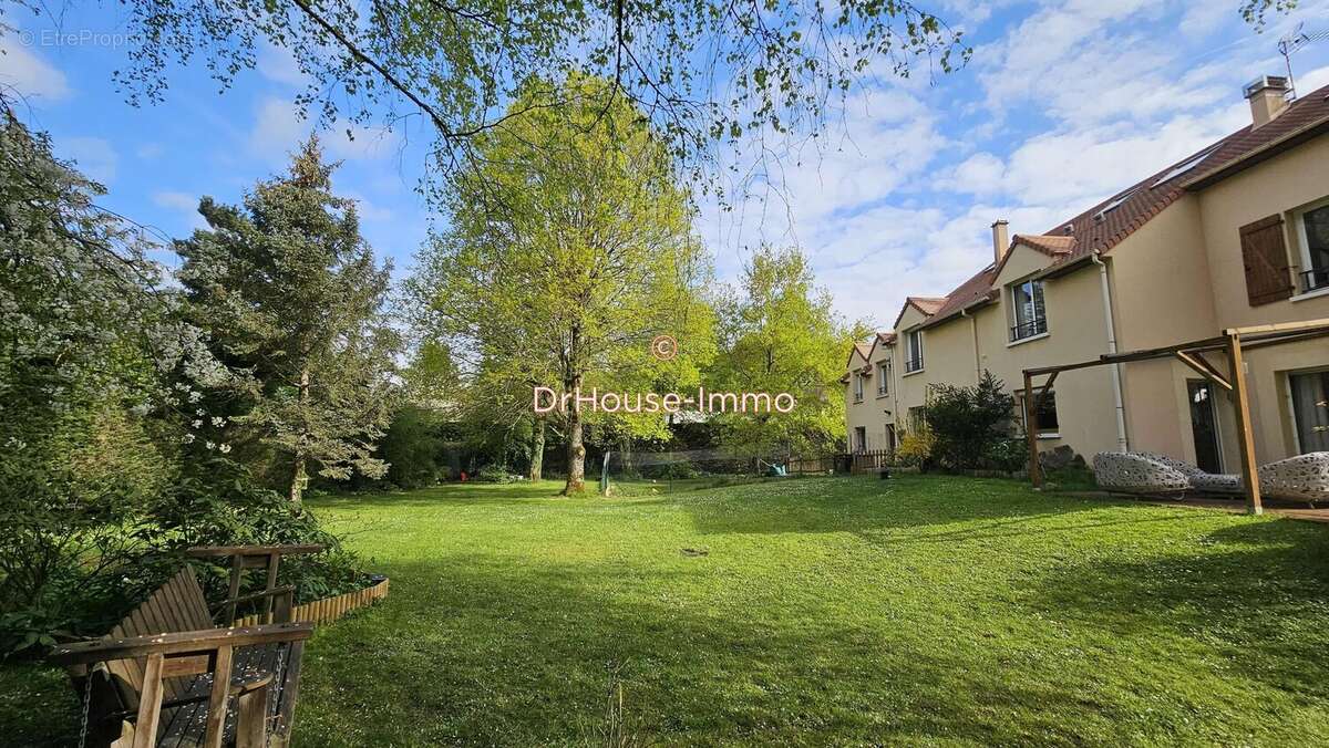 Maison à LES ALLUETS-LE-ROI
