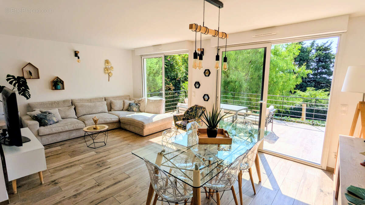 SOUS COMPROMIS - Maison récente avec piscine   Vence (7 min du centre) - photo 9