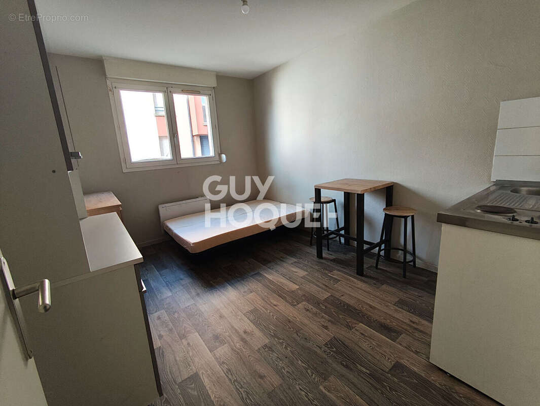 Appartement Calais 1 pièce(s) 15 m2 - photo 2