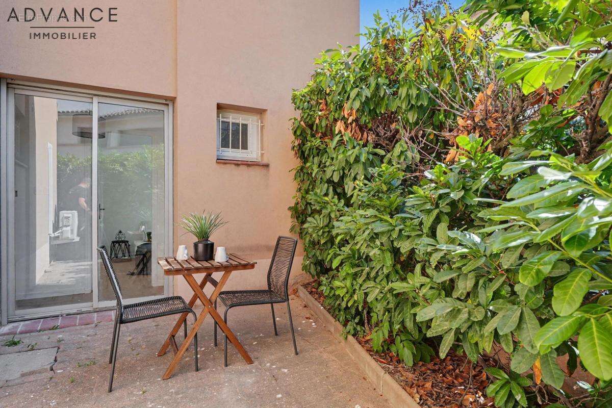 T3 rénové 68 m2 - 2 terrasses et parking - Amidonniers - photo 13