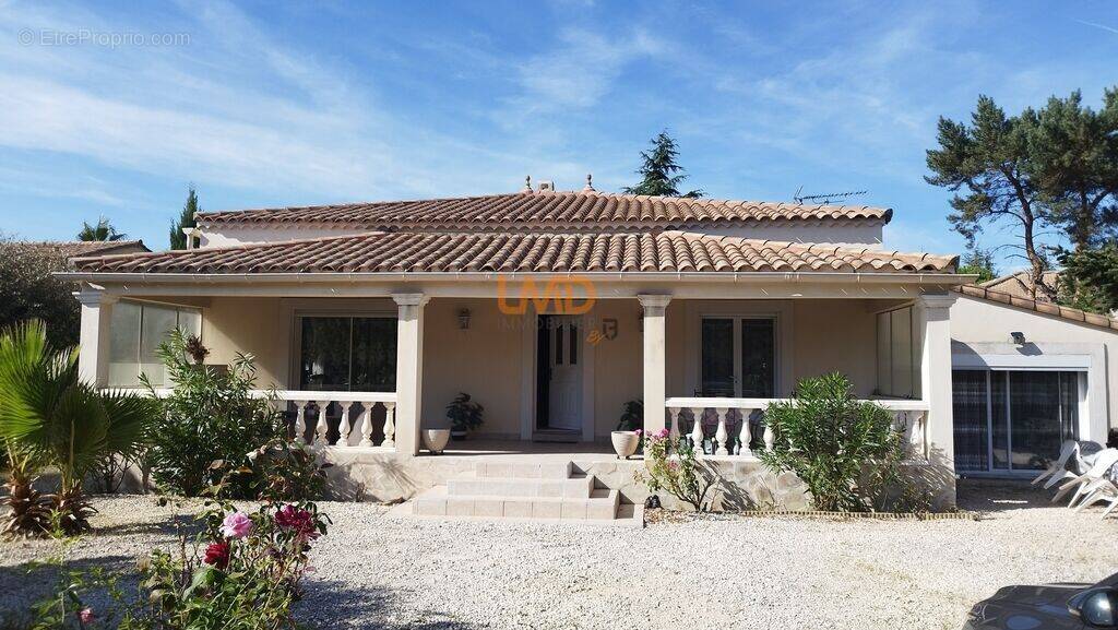 Maison à LA CALMETTE