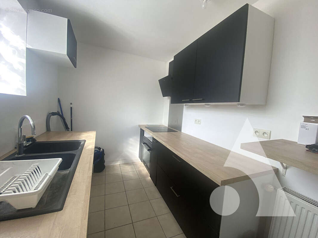 Appartement 2 chambres - centre ville crepy en valois - loggia - photo 3