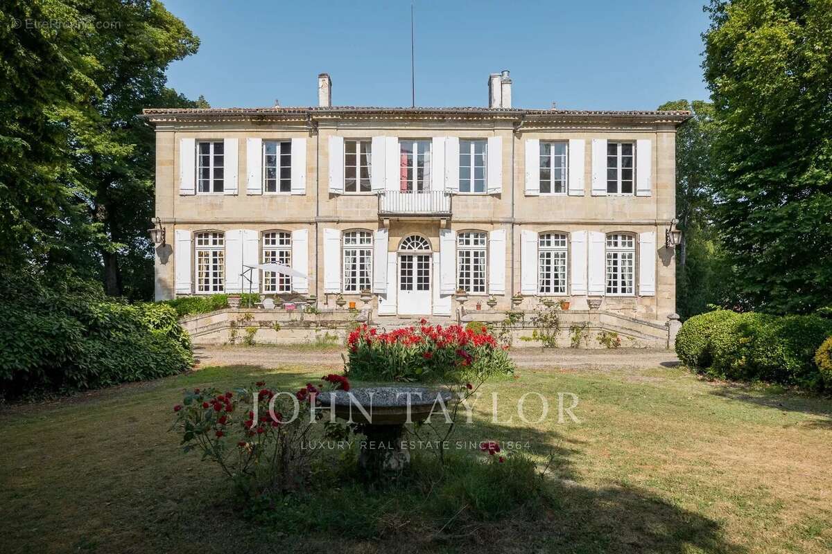 Maison de maître historique - parc de 1,3ha - john taylor - photo 2