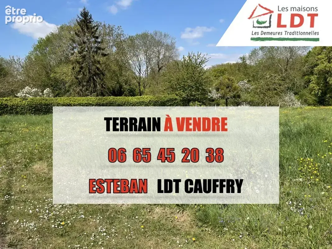 Photo Terrain à Savignies au prix de 62 000€