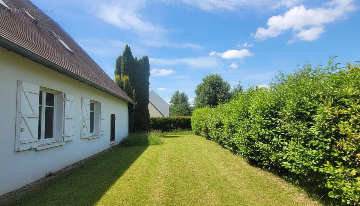 Maison à MONTFORT-L'AMAURY