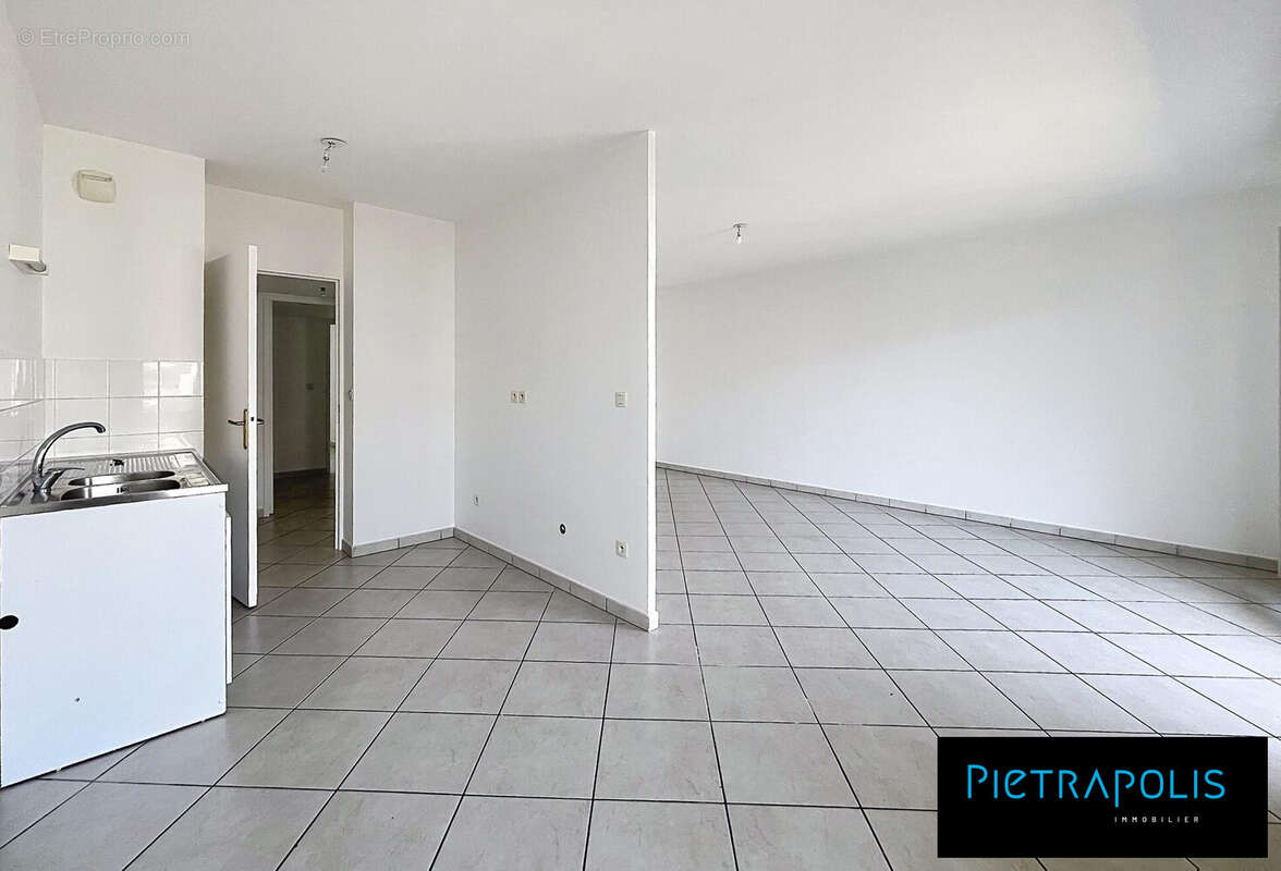 Appartement 72 m² à Lyon-7e  - photo 2