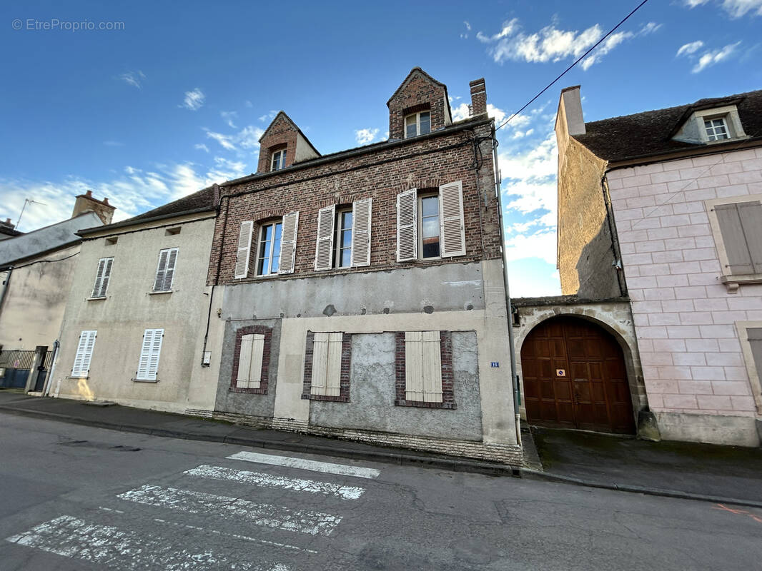 Appartement à EPOISSES