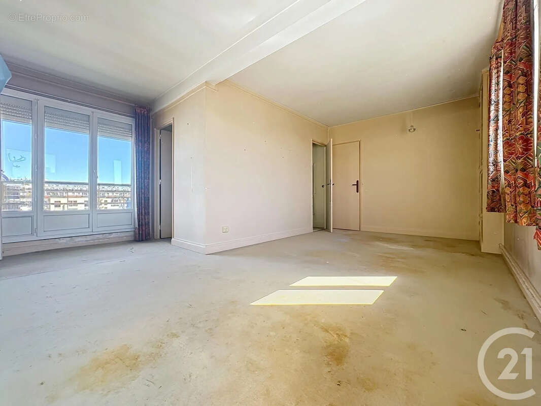 Appartement à PARIS-20E