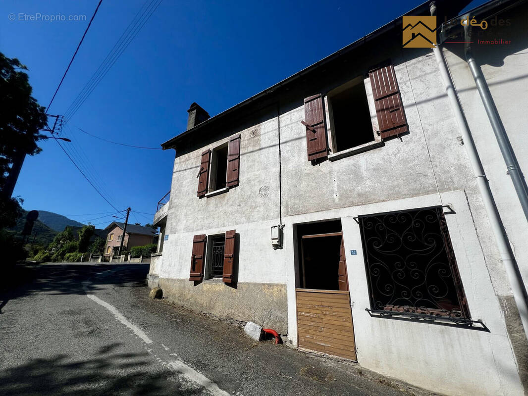 Maison à SARRANCOLIN
