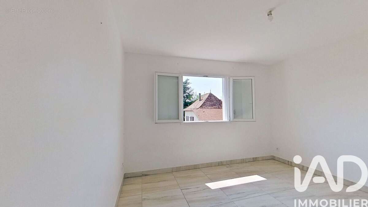 Photo 9 - Maison à SAINT-CLAIR-DE-LA-TOUR