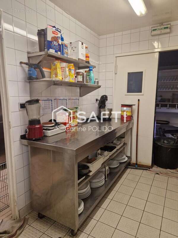 Photo 8 - Commerce à CREPY-EN-VALOIS