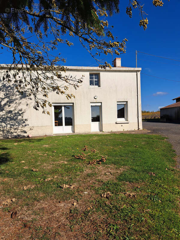 Maison à LE LANDREAU