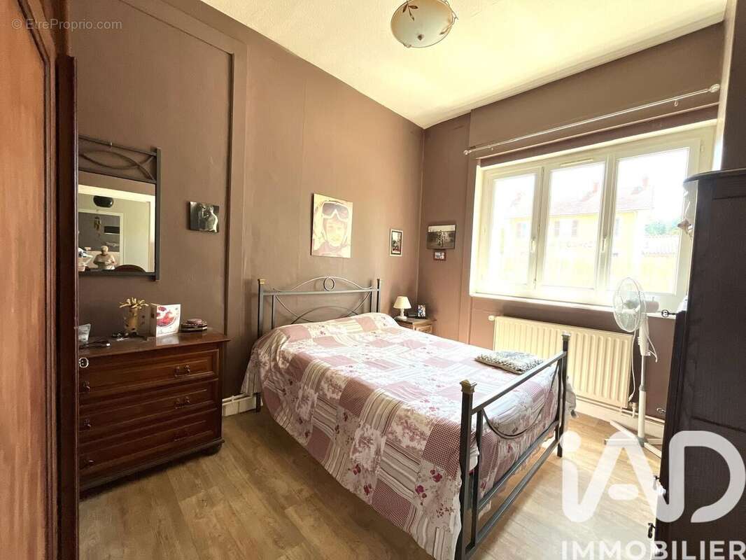 Photo 7 - Appartement à SAINT-JUST-SAINT-RAMBERT