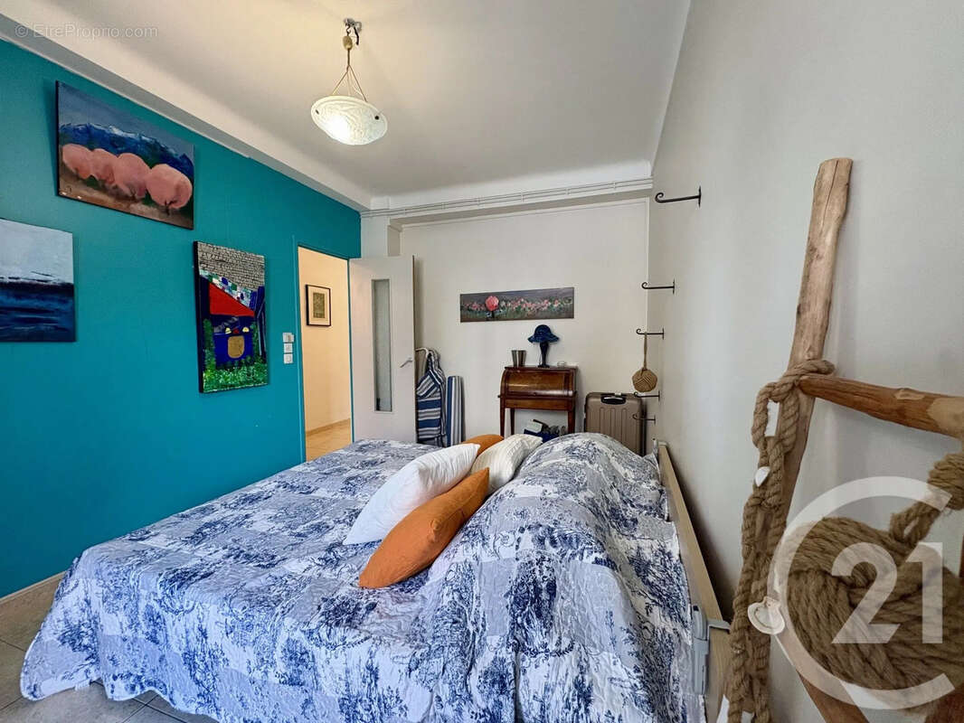 Appartement à MARSEILLE-5E