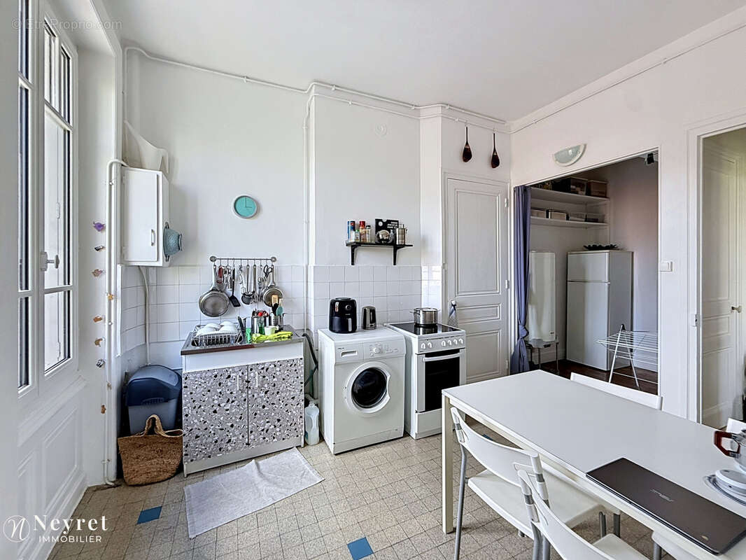 Appartement à SAINT-ETIENNE