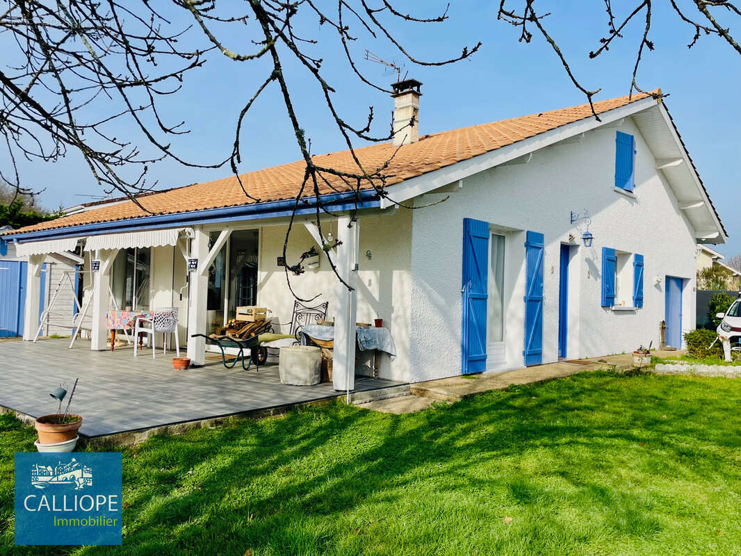 Maison à PAREMPUYRE